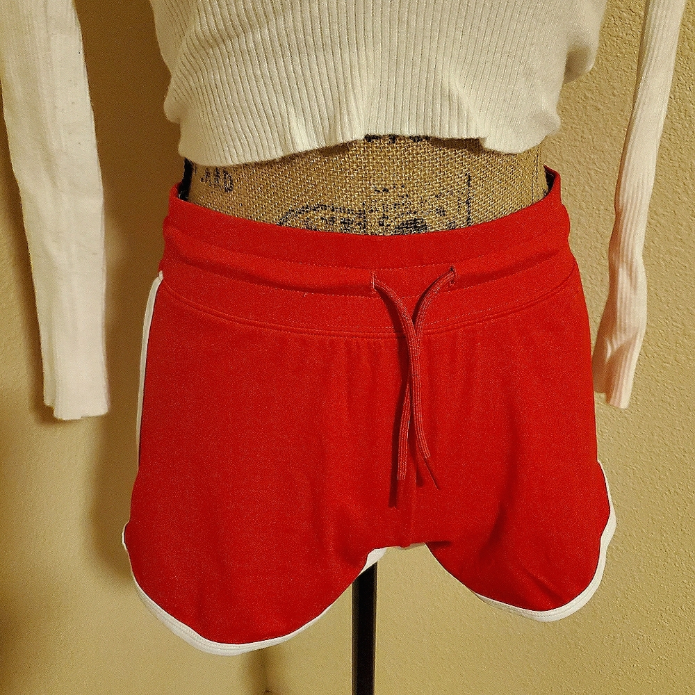 Alphalete Curve Shorts